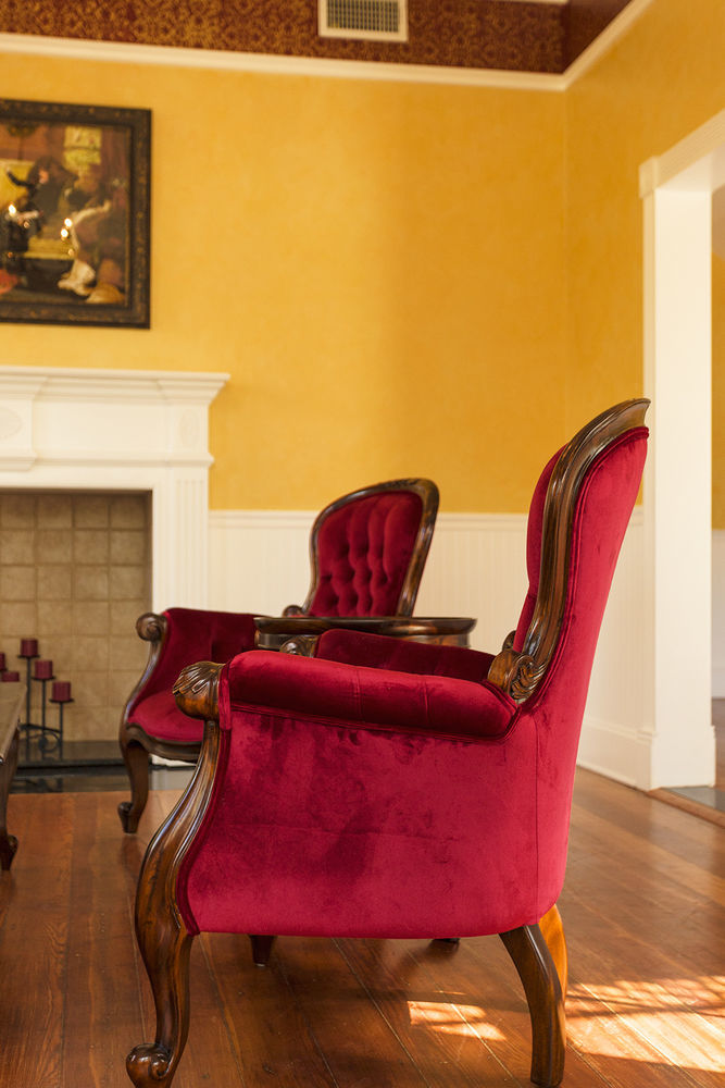 Red Velvet Inn Navasota Dış mekan fotoğraf