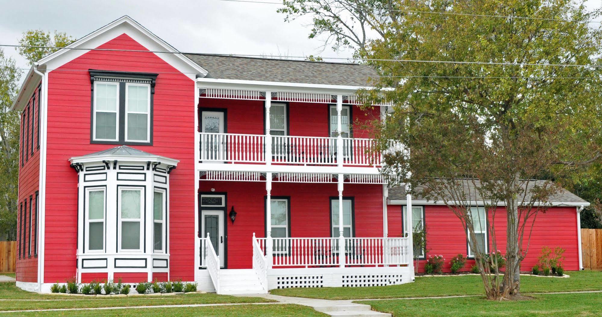 Red Velvet Inn Navasota Dış mekan fotoğraf